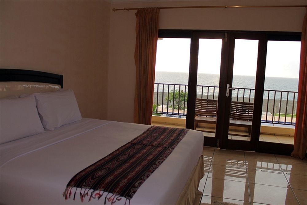 Lombok Beach Villa Mangsit Exterior photo